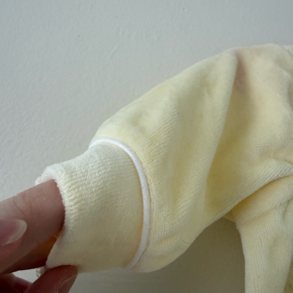 Vintage 90s Baby One-Piece Velour Romper Pastel Yellow Embroidered Animals 6 Mos - Picture 14 of 15
